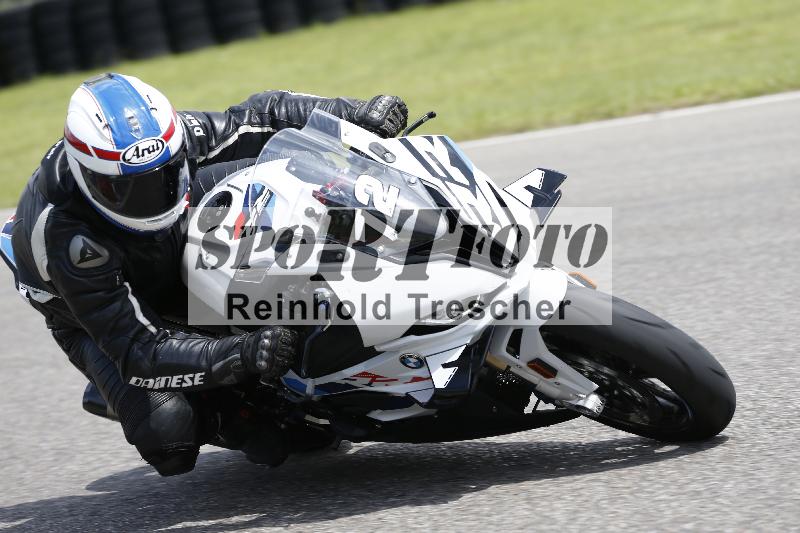 /Archiv-2024/29 12.06.2024 MOTO.CH Track Day ADR/Gruppe gelb/72